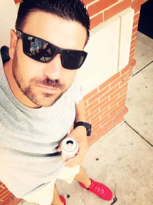 Duston Holloway Shares Moment Girlfriend Cheats On Him