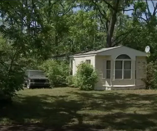 Crystal Shane Robertson